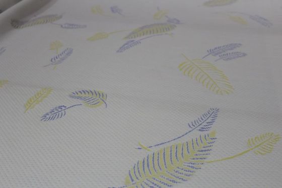 RoHS Anti Tear Polyester Jacquard Mattress Fabric Dengan Pola Daun