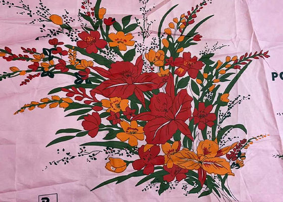 100% Polyester Warp Rajutan Kasur Quilting Fabric 110gsm 100T